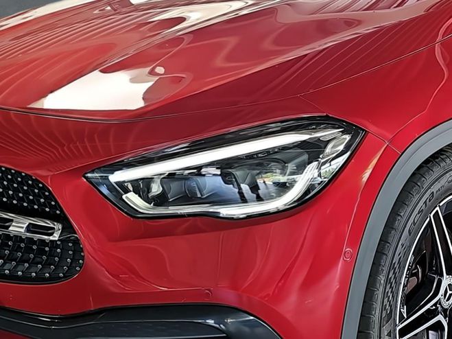 Mercedes Classe GLA classe 200 d AMG MBUX PANO MBEAM Rouge Mtallise de 