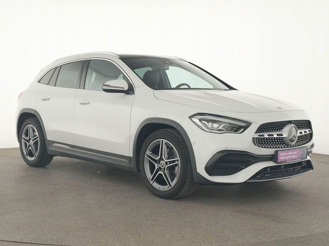 Mercedes Classe GLA classe 250 4M AMG Pano LED Kamera Blanc Mtallise de 
