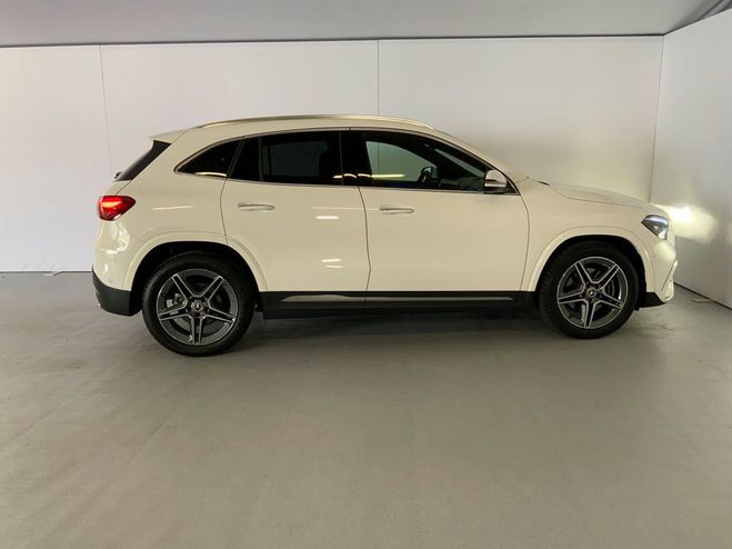 Mercedes Classe GLA classe 180 AMG Premium WinterPak Blanc de 