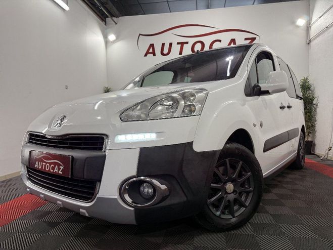 Peugeot Partner TEPEE 1.6 HDi 115ch Outdoor  GRIP CONTRO Blanc de 2012
