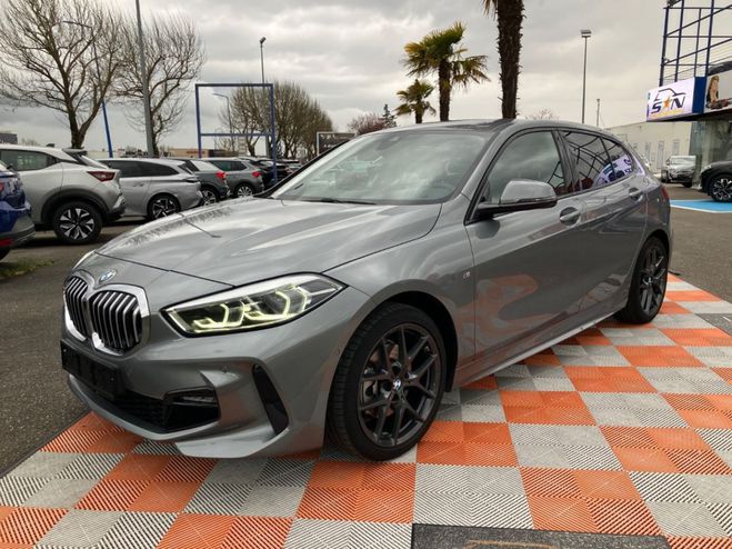 BMW Serie 1 118iA 136 DKG7 M SPORT GPS Pro Camra JA Gris Clair de 2024