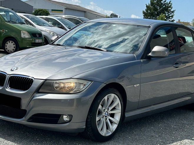 BMW Serie 3 V (E90) 318dA 143ch Premiere GRIS F de 2010