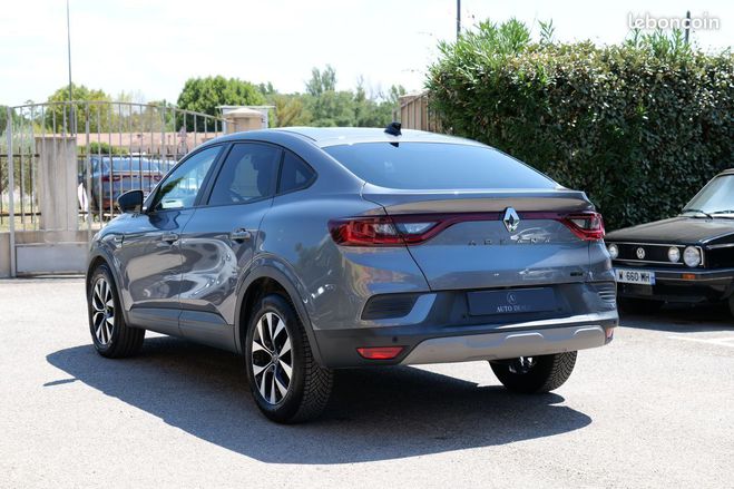 Renault Arkana 1.6 e-tech 145 ch business Gris de 2022