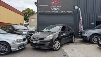  Voir détails -Renault Clio III (B/C85) 1.2 16v 75ch Authentique 5p à Montgeron (91)