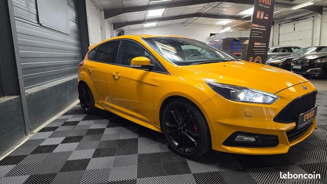Ford Focus 2.0 ECOBOOST 250 ST START-STOP Jaune de 2016