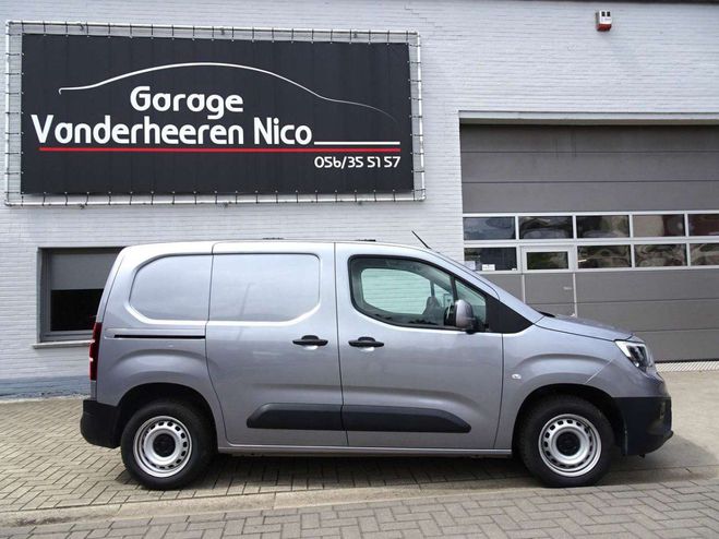 Opel Combo 1.2i 2pl. Edition CARPLAY,CAMERA,NAVI 14 Gris Mtallis de 