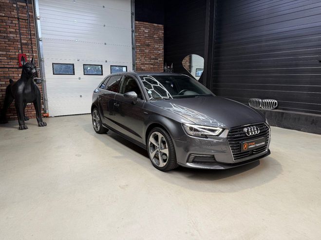Audi A3 Sportback E-TRON S-LINE 1.4 TFSI 204 cv  Gris de 2017