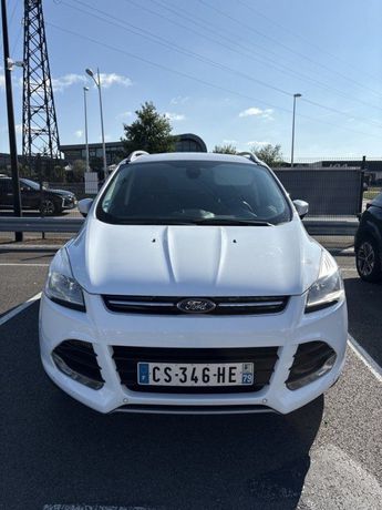  Voir détails -Ford Kuga 2.0 TDCI 163CH FAP TITANIUM 4X4 POWERSHI à Voreppe (38)