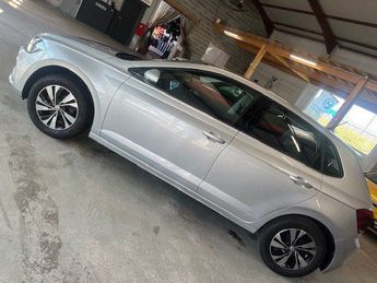  Voir détails -Volkswagen Polo VI TSI 95CH FINITION LOUNGE à Yssingeaux (43)