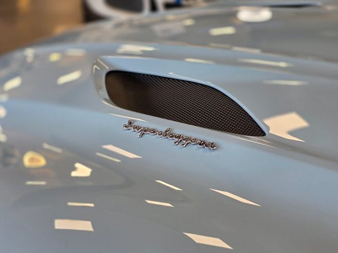 Aston martin DBS 5.2 V12 725 SUPERLEGGERA Q Bleu Gulf de 2020
