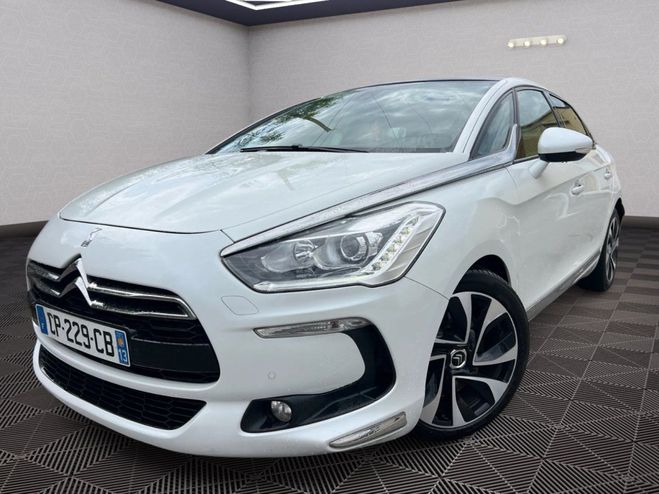 Citroen DS5 2.0 HDI 163 SPORT CHIC CUIR XENONS GPS T Blanc de 2012