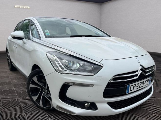 Citroen DS5 2.0 HDI 163 SPORT CHIC CUIR XENONS GPS T Blanc de 2012
