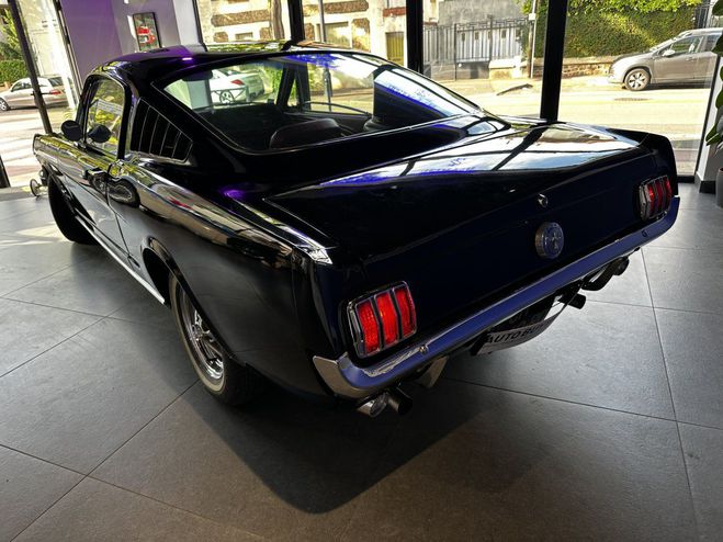 Ford Mustang FASTBACK V8 4.7L 289ci 225ch NOIR de 1966