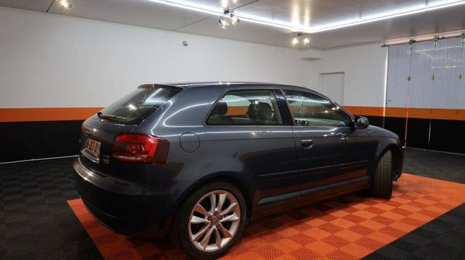 Audi A3 1.8 TFSI 160CH AMBITION S TRONIC 7 3P Gris F de 2010