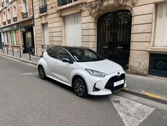  Voir détails -Toyota Yaris iv 116h hybride collection cam sono jbl  à Paris (75)