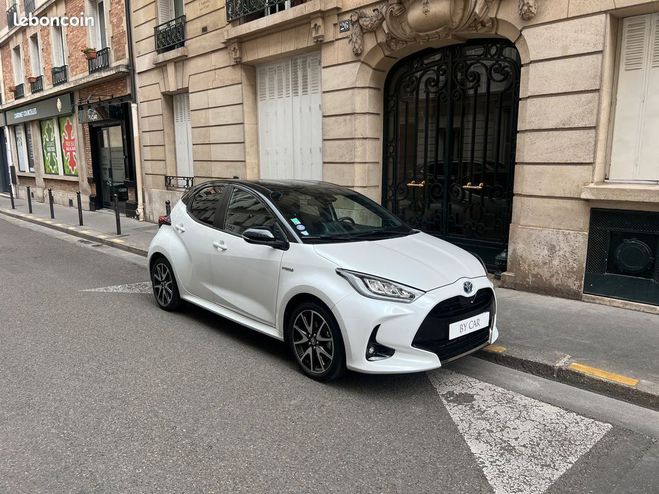 Toyota Yaris iv 116h hybride collection cam sono jbl  Blanc de 2021