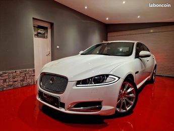  Voir détails -Jaguar XF 2.2 200 CV BVA8 Luxe Premium à Exincourt (25)