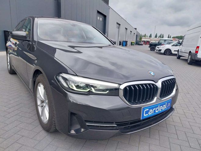 BMW Serie 5 518 dA -ATTACHE-REMORQUE-GPS-CARPLAY-TOI Noir Mtallis de 