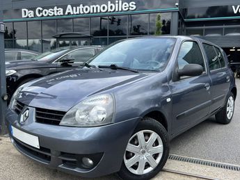  Voir détails -Renault Clio 2 II PHASE 2 1.5 DCI 65 Cv 5 PORTES / CL à Taverny (95)
