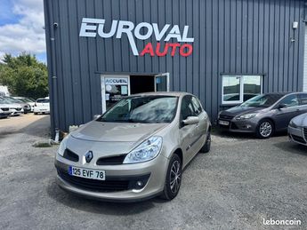  Voir détails -Renault Clio 3 1.5 dci 85ch dynamique 5p à Fontenay-sur-Eure (28)