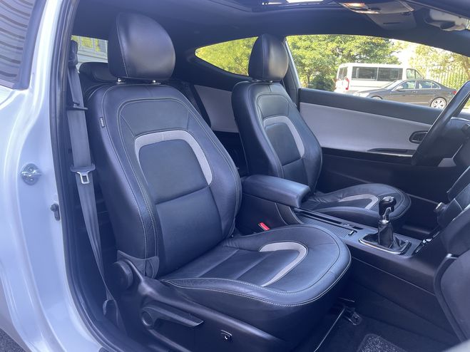 Kia Pro ceed 1.6 CRDI 128CH SPORT BLANC de 2013