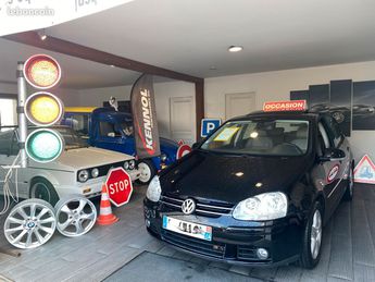  Voir détails -Volkswagen Golf V 1,4 TSI 140 Carat DSG6 5 Portes à Nanteuil-ls-Meaux (77)
