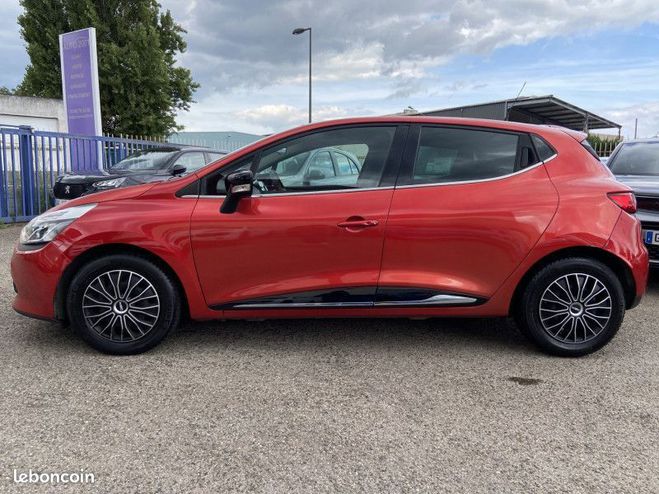 Renault Clio IV 0.9 TCE 90CH ENERGY DYNAMIQUE ECO Rouge de 2013