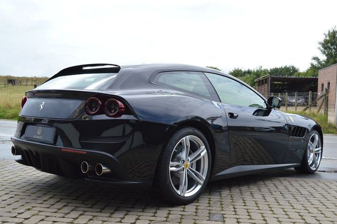 Ferrari GTC4 Lusso 6.3i V12 690 ch 1 MAIN - NEUVE - 500 KM noir de 2019