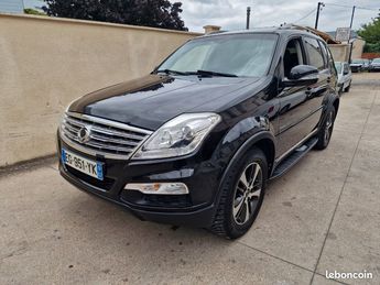 Voir détails -Ssangyong Rexton rx 220 e-xdi 178ch 7 places luxury 1re  à Argenteuil (95)