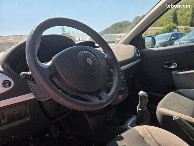 Renault Clio 1.2 i 75 cv clim ct ok Gris de 2011