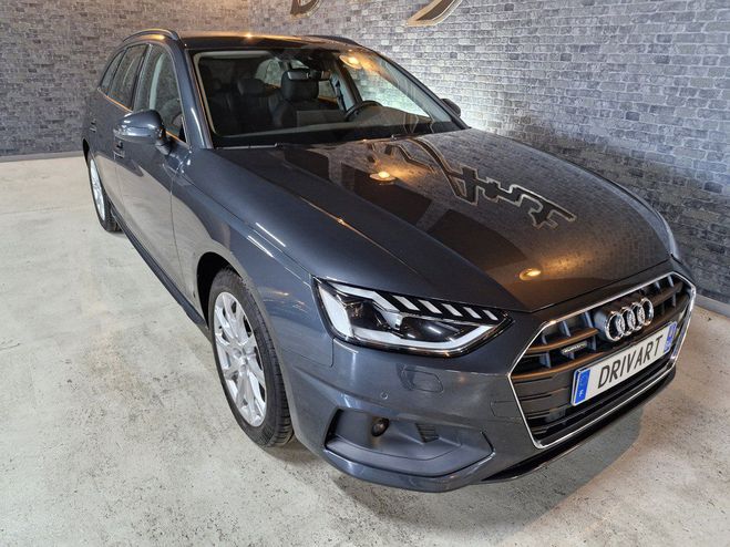 Audi A4 Avant 40TDI S-Tronic7 QUATTRO Business L gris anthracite de 2020