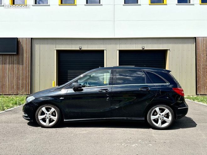 Mercedes Classe B 180 SPORT 122CH GRATUITE Noir de 2012