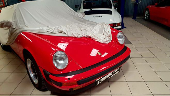 Porsche 911 CARRERA cabriolet ROUGE INDIEN de 1989