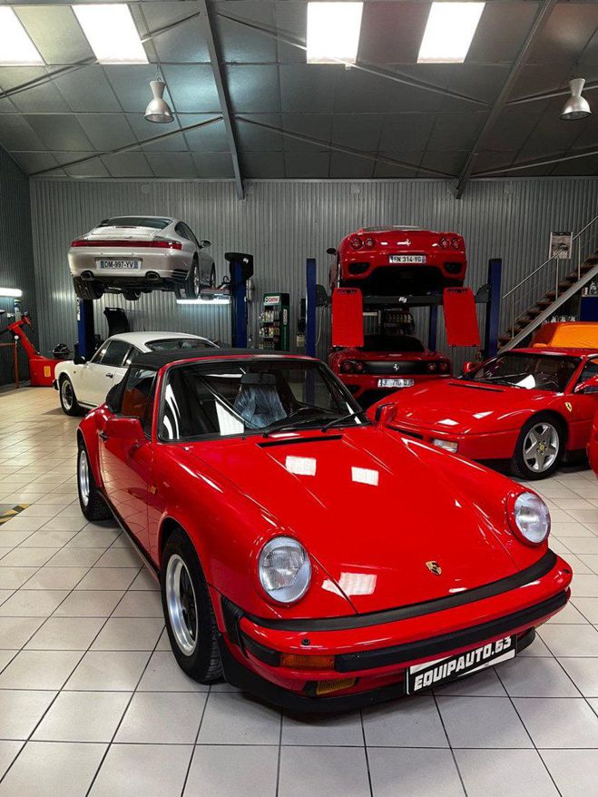 Porsche 911 CARRERA cabriolet ROUGE INDIEN de 1989