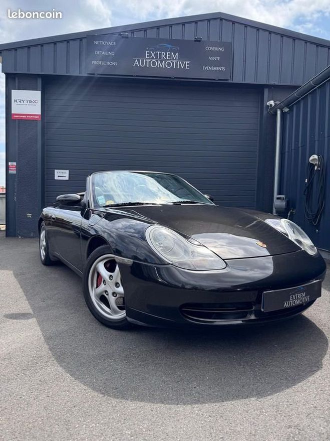 Porsche 911 TYPE 996 CABRIOLET CARRERA 4, 22 CV 300  Noir de 2001