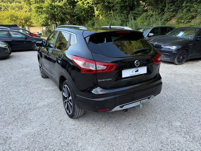 Nissan Qashqai 1.6 dCi 130cv 4WD Tekna 2e main Noir de 2015