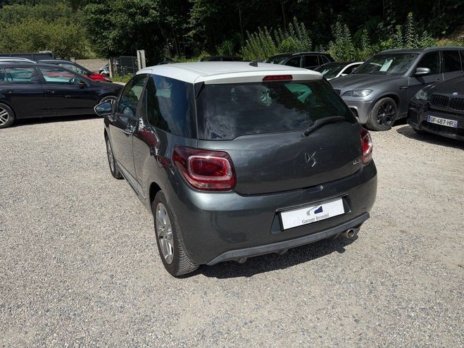 Citroen DS 3 DS3 1.6 HDi 100cv So Chic 2e main CarP Gris de 2016
