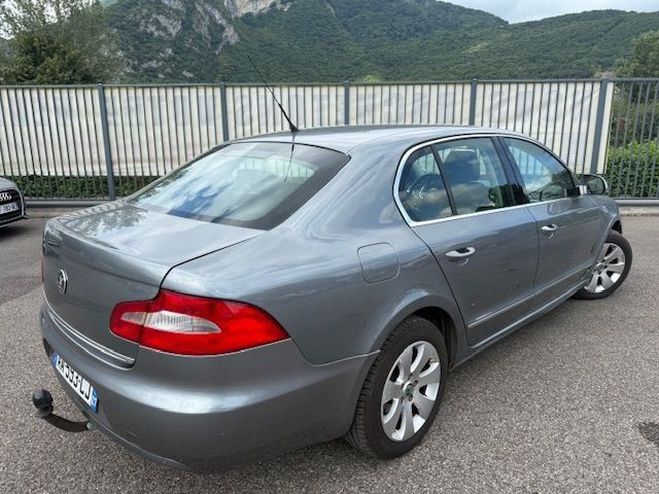 Skoda Superb 2.0 TDI140 ELEGANCE FAP Gris F de 2009
