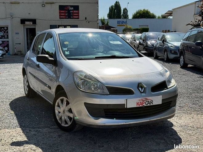 Renault Clio 1.5 dCi Expression Gris de 2006