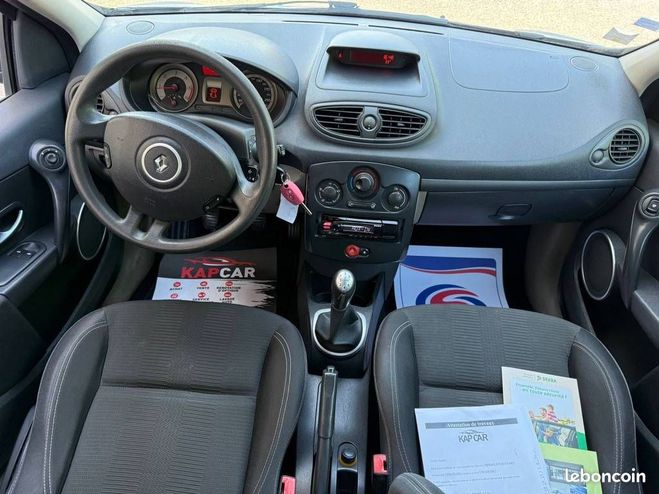 Renault Clio 1.5 dCi Expression Gris de 2006