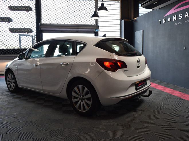 Opel Astra 1.4 Turbo 120 ch Cosmo Blanc de 2013