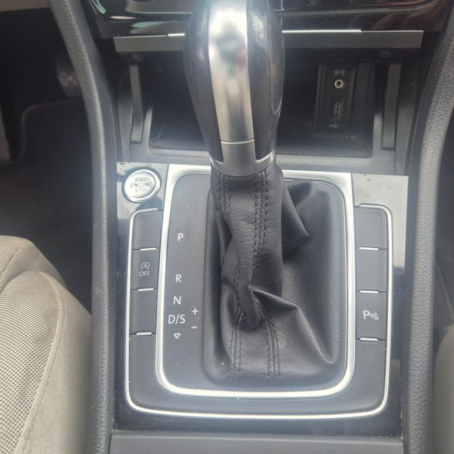 Volkswagen Golf VII 1.6 TDI 105 BLUEMOTION TECHNOLOGY CA Noir de 2014