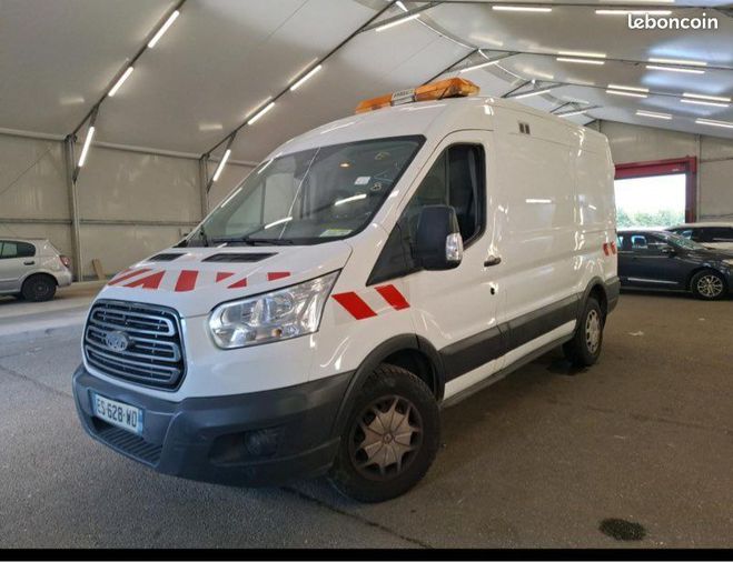 Ford Transit 2T 13900ht FOURGON T330 L2H2 2.0 130 tre Blanc de 2017