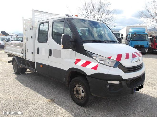 Iveco Daily double cabine benne coffre  de 2017