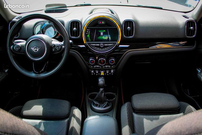 Mini Countryman 1.5 HYBRID 224 ch COOPER SE ALL4 BVA Blanc de 2019