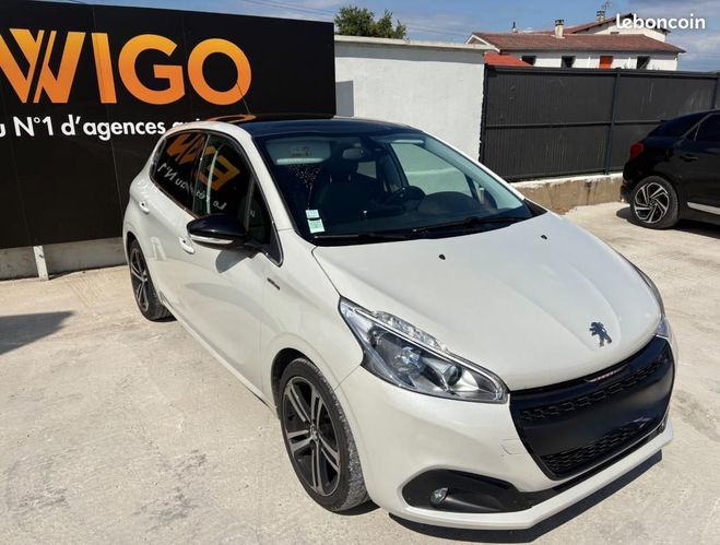 Peugeot 208 GENERATION-I 1.2 110 GT LINE FULL ENTRET Blanc de 2019