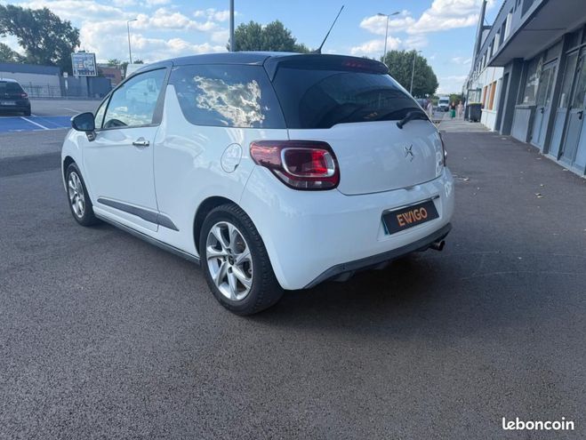 Citroen DS 3 1.2 puretech 110ch sochic s&s + carpla Blanc de 2017