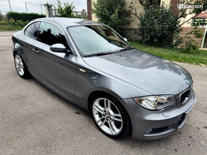 BMW Serie 1 e82 123d coup pack -M 1ere main-bva-nav Gris de 2009