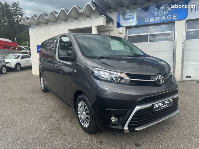 Toyota Proace Medium 1.5 D-4D 120 Business MC22 Gris de 2022