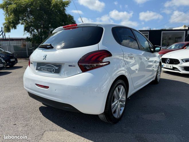 Peugeot 208 vvti Blanc de 2017